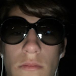 Meet your Posher, Logan